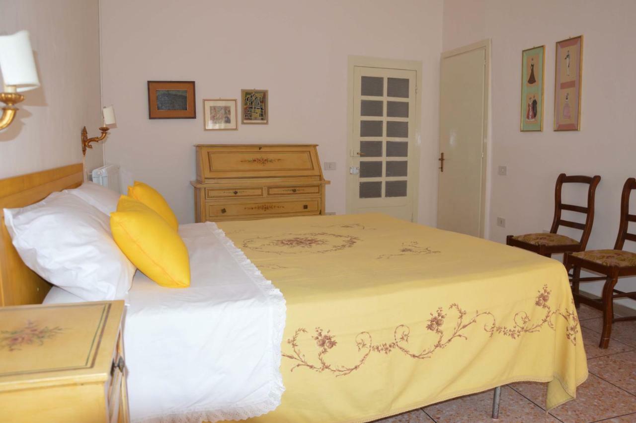 Casa Ciri Bed & Breakfast Foligno Exterior photo