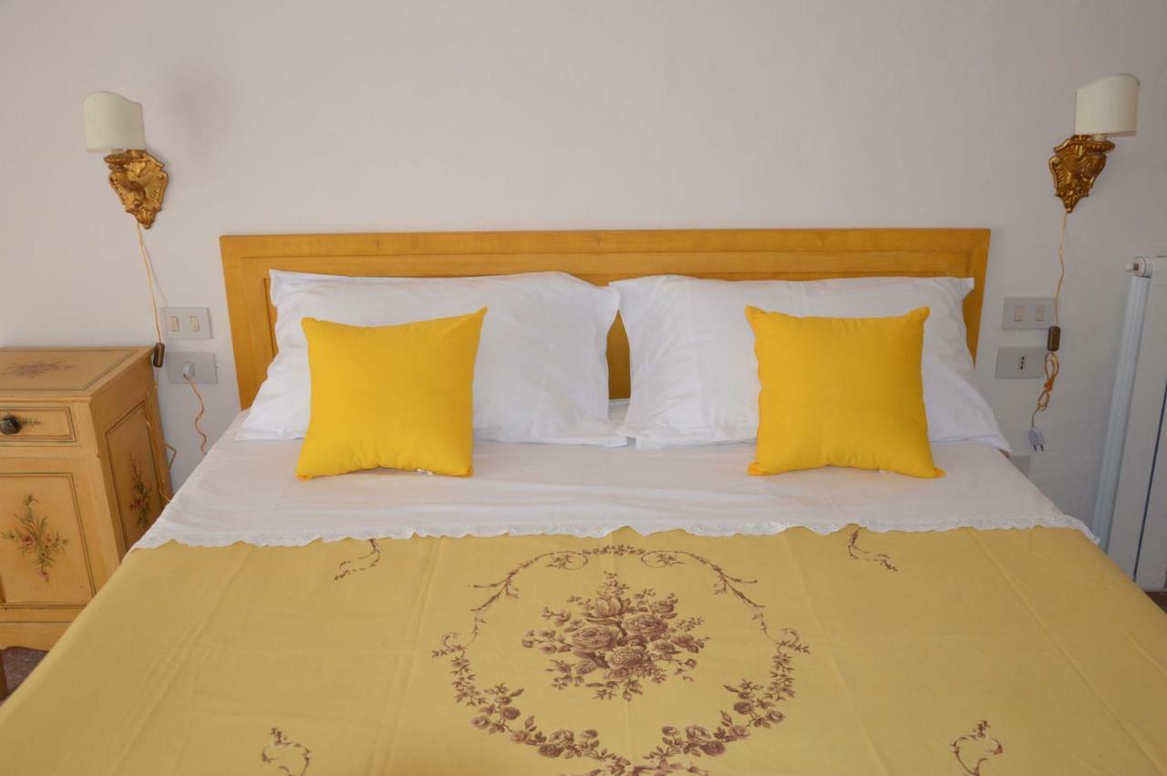 Casa Ciri Bed & Breakfast Foligno Exterior photo
